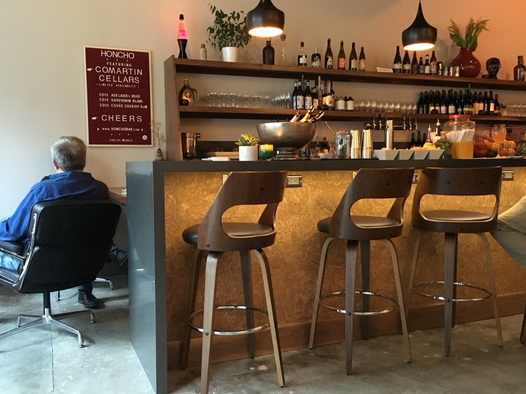 A photo of the bar and seats at Honcho, a new local bar and cocktail lounge in downtown Los Altos, California. Photo Courtesy of FoodWaterShoes