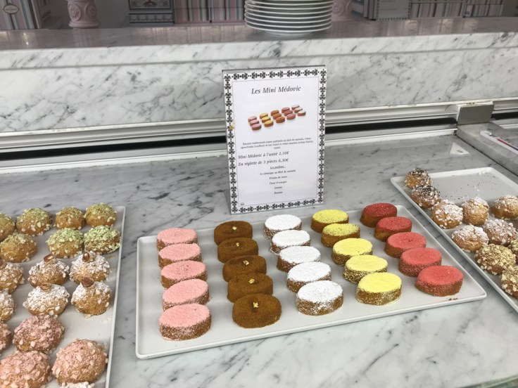 les-mini-médovic--pâtisserie-café-pouchkine-pouchkinette-paris-france-FoodWaterShoes